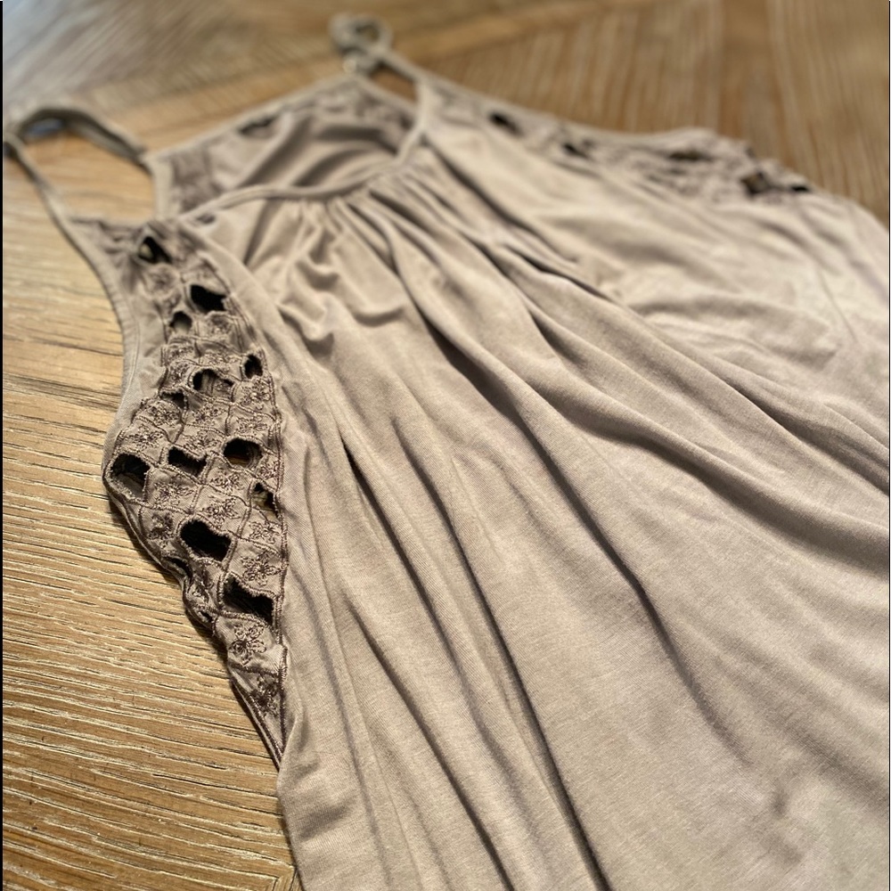 POL grey sleeveless shirt!